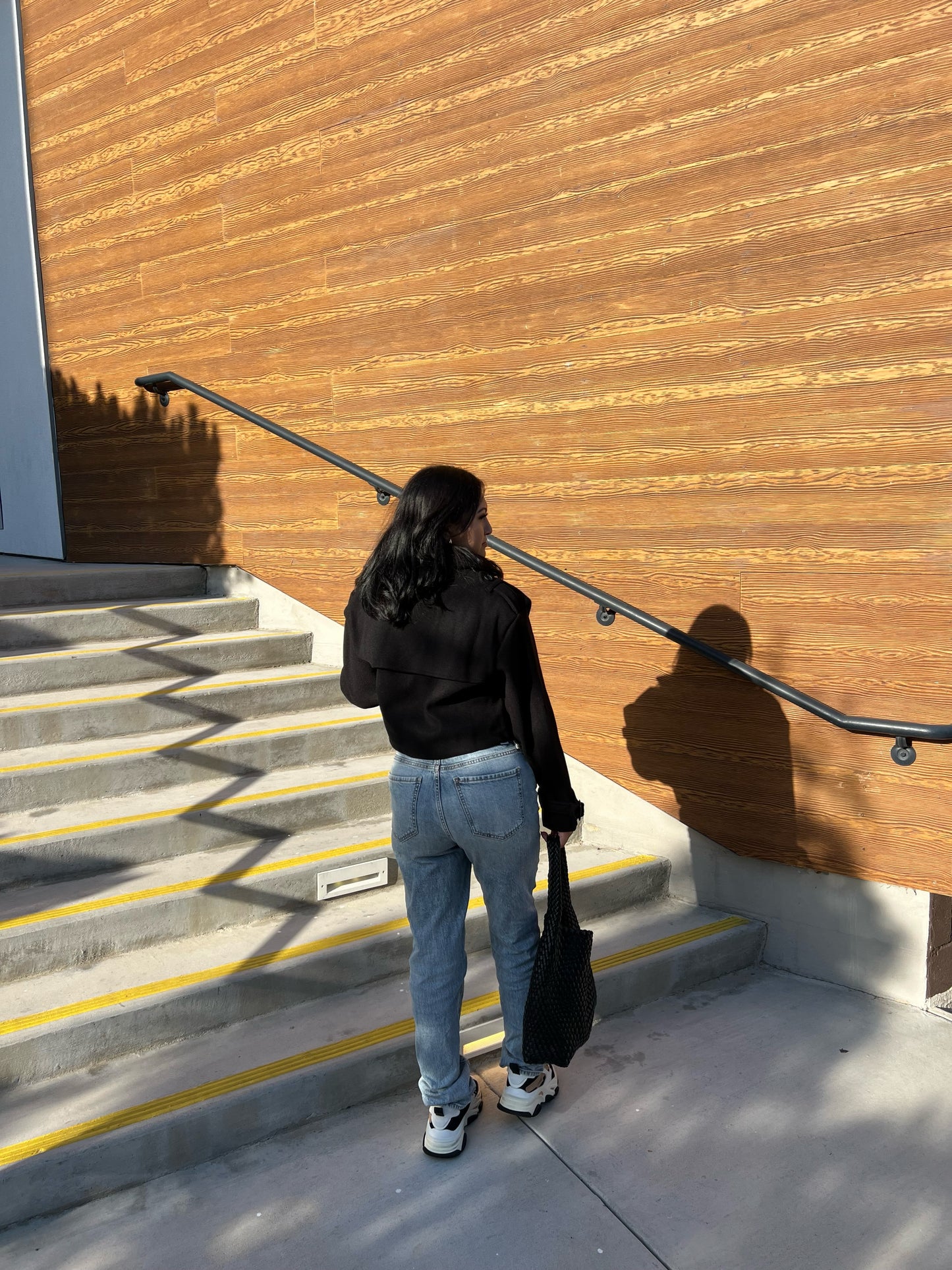 IN THE CITY CROPPED COAT (BLACK)