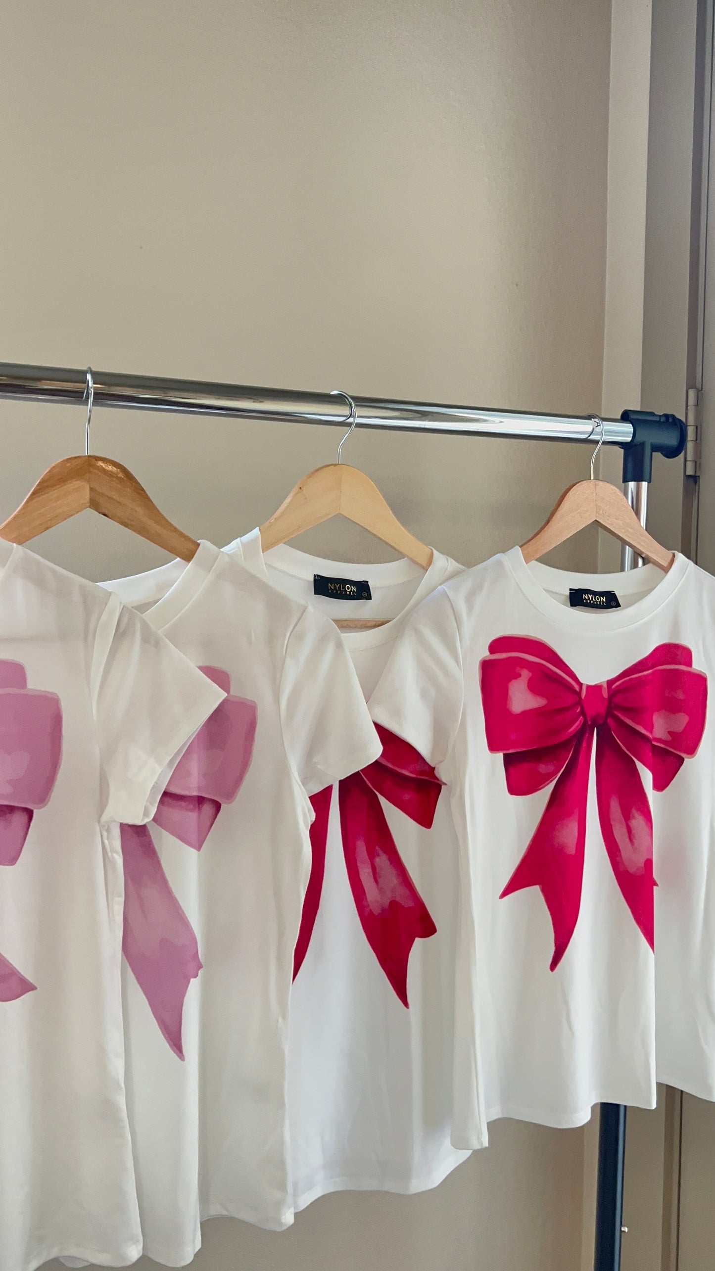COQUETTE TEE (RED BOW)