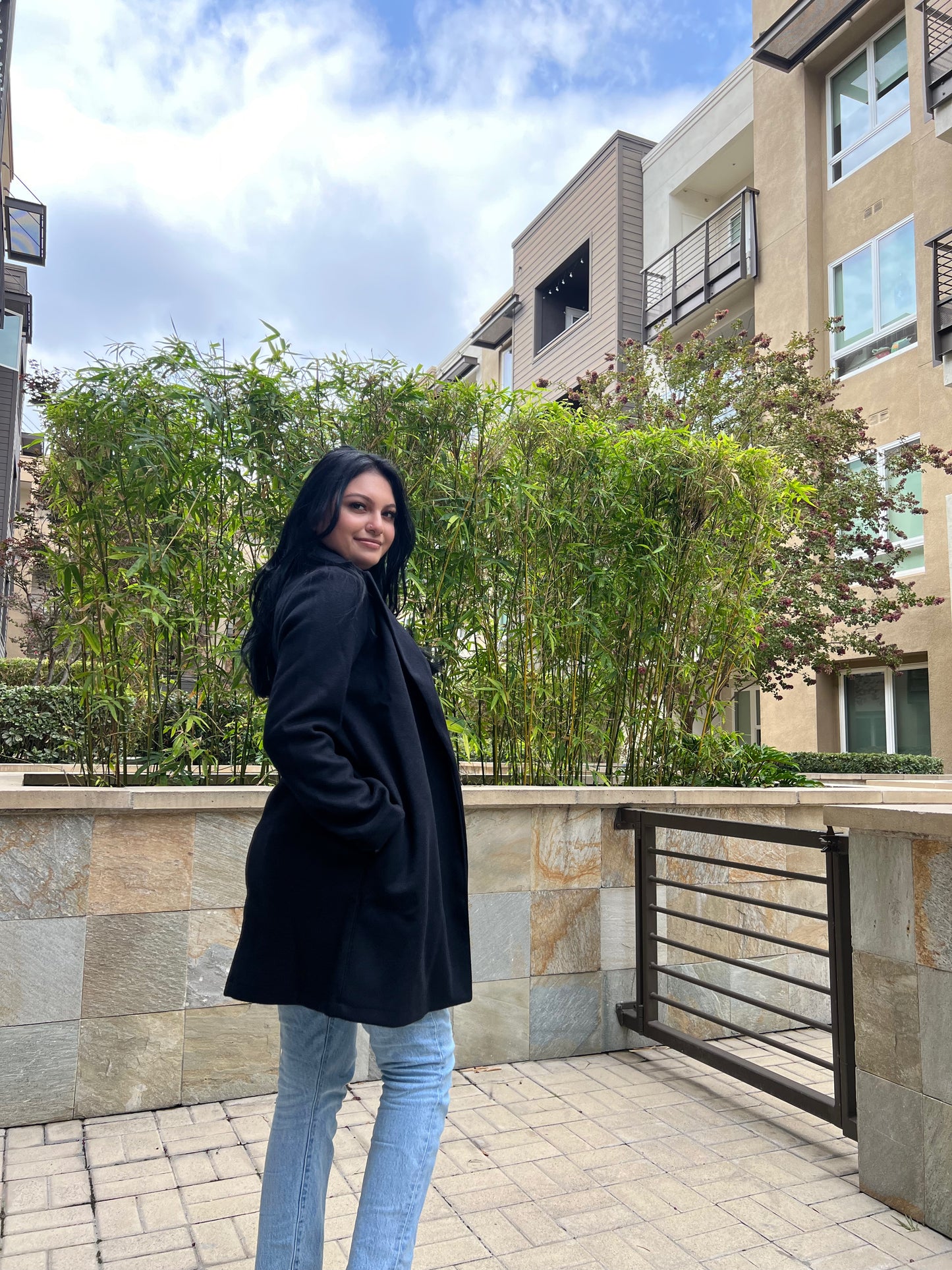 FEEL THE WIND COAT (BLACK)