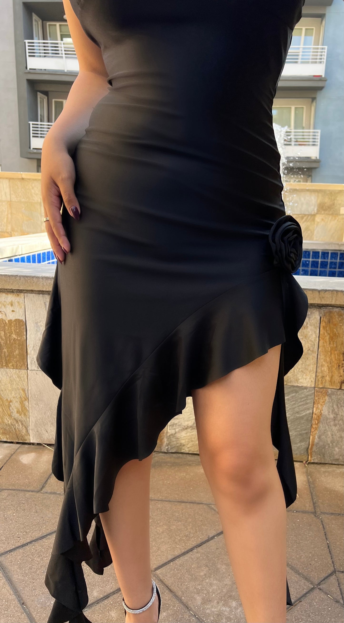 THAT GIRL ROSE RUFFLE DRESS
