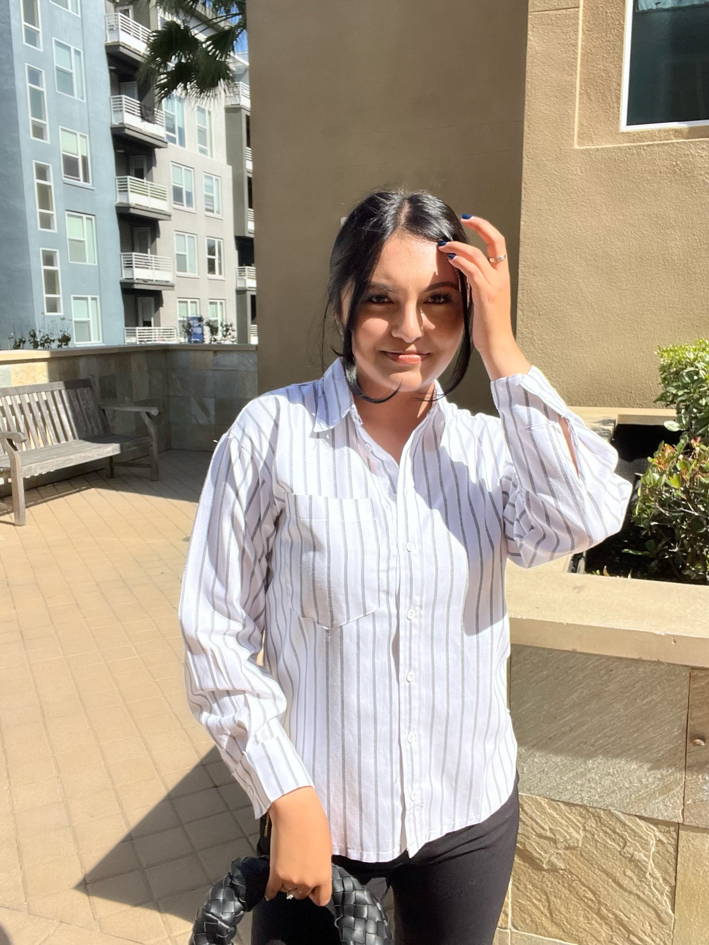 STRIPES BUTTON UP (WHITE)