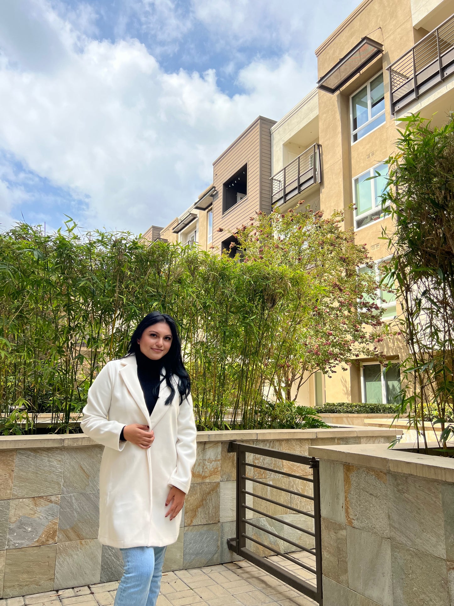 FEEL THE WIND COAT (CREAM)
