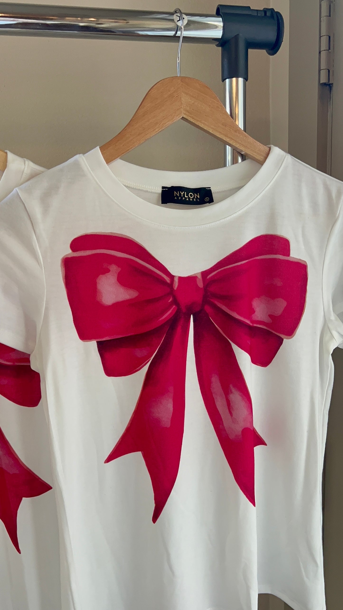 COQUETTE TEE (RED BOW)