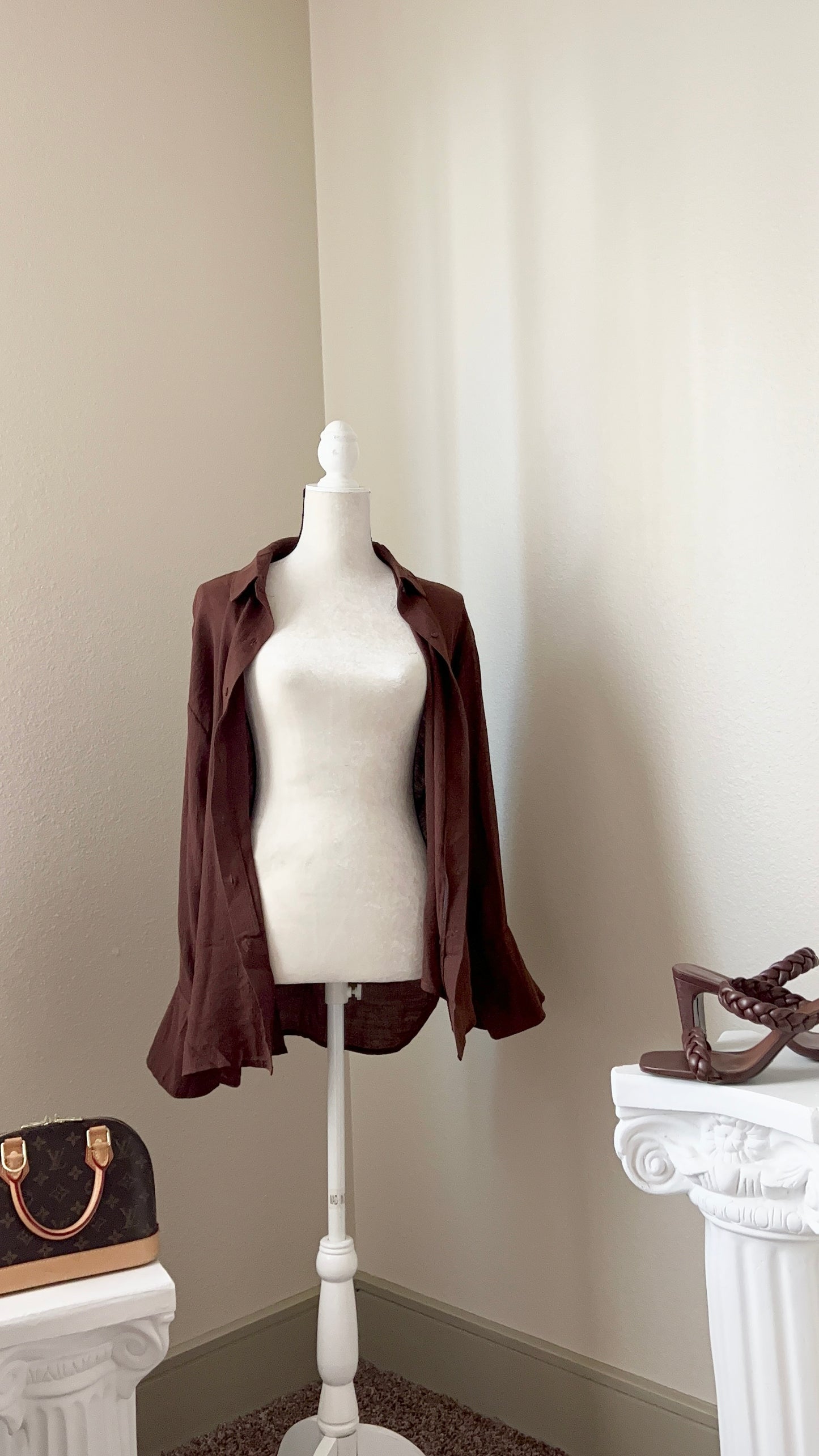 CHOCOLATE BROWN BUTTON DOWN